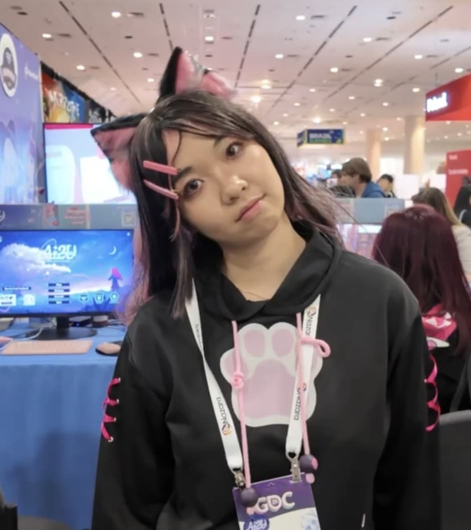 Runi Jiang at a game convention